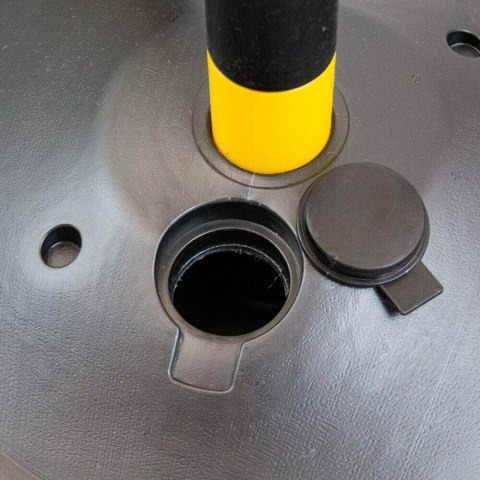 Zestaw Słupków Odgradzających z Łańcuszkami 150 cm Stabilność Mobilność